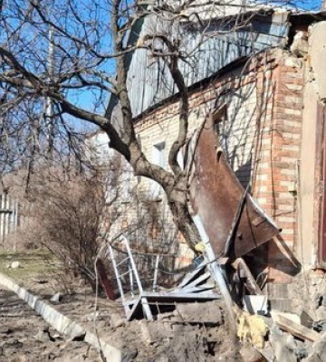 Доба на Донеччині: майже 1500 ударів ворога, троє людей зазнали поранень. ФОТОрепортаж