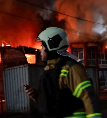 На Київщині низка споживачів залишились без газу, тепла і світла після російської атаки