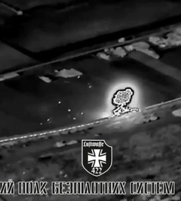 Дрони 422-го полку "LUFTWAFFE" уразили два локомотиви окупантів на Запоріжжі. ВIДЕО