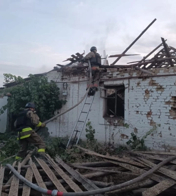 Ворог понад 10 разів атакував райони Дніпропетровщини, двоє поранених