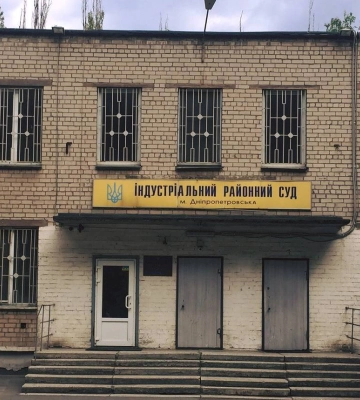 В Днепре пытались похитить судью, она в больнице с серьезной травмой головы