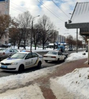 Випив після ДТП: у Луцьку 72-річний водій влетів у бордюр
