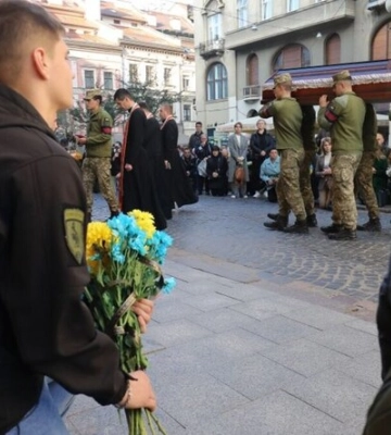 У понеділок Львів попрощається з трьома Захисниками України