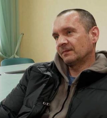 Раніше вважали загиблим: захисника Назара Далецького зустріли вдома після повернення з полону