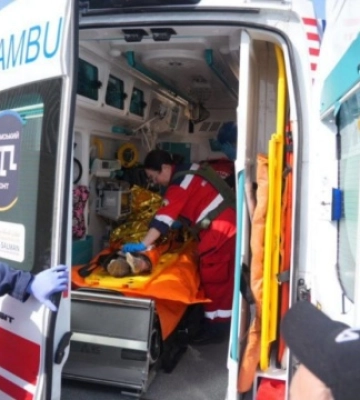 У Запоріжжі з-під завалів будинку врятували двох людей