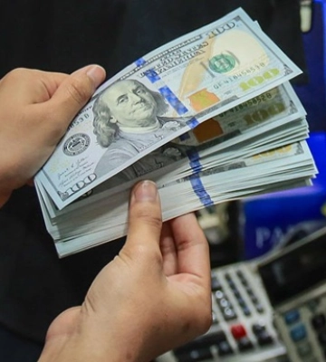 Курс гривні зміцнюється на початку тижня