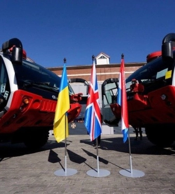 Рятувальники Полтавщини отримали нову пожежну техніку від міжнародних партнерів