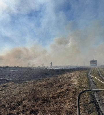 На Волині протягом доби вигоріло близько 16 гектарів сухої трави