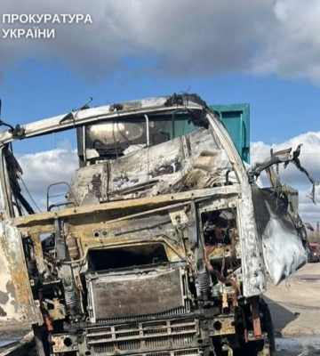 Під Сумами внаслідок ворожої атаки загинув водій вантажівки