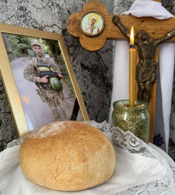 Другий день поспіль громада у жалобі: на Волині провели у вічність Героя Миколу Сахарчука