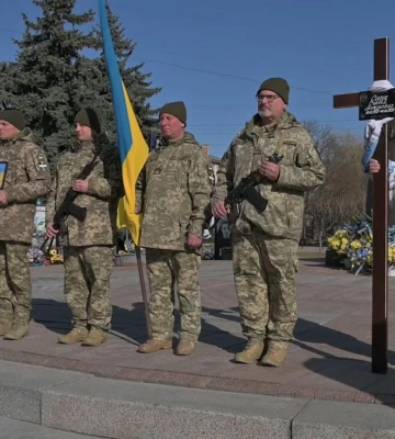 Як Рівне попрощалося із 52-річним старшим солдатом (ВІДЕО)