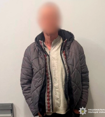 Привел последний аргумент: мужчина бутылкой разбил голову приятелю в Харькове
