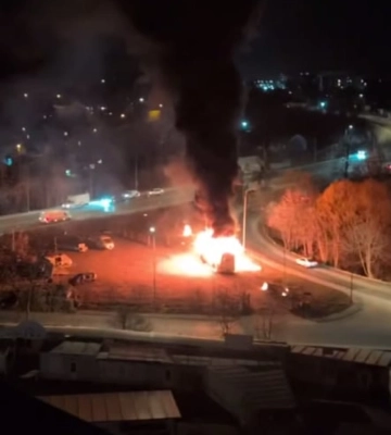 Вибух у Львові: на стоянці загорівся автобус (ВІДЕО)