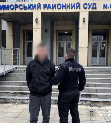 В Одесі затримали юнака, який погодився підпалити чужу автівку заради легких грошей