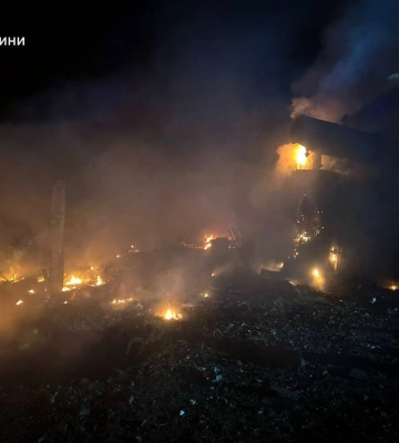 рф вдарила по енергетиці і портовій інфраструктурі на Одещині, є перебої зі світлом