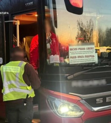 «Тіньові» квитки на міжнародні рейси: на Закарпатті викрито схему ухилення від сплати податків