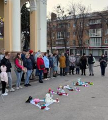 У Львові театральна спільнота вшанувала пам’ять жертв трагедії в Маріуполі