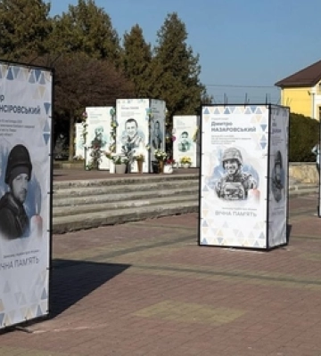 У Нововолинську встановили на Алеї Героїв ще 26 портретів полеглих воїнів | Новини Нововолинська