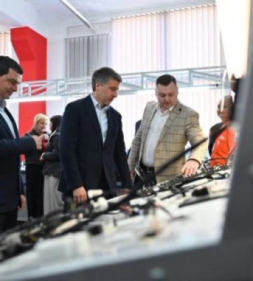Японські інвестиції змінюють Закарпаття: у Мукачеві відкрили майстерню майбутнього з гарантованим працевлаштуванням