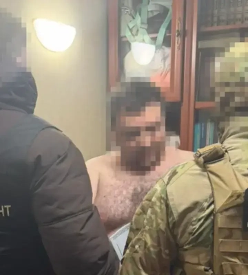 СБУ затримала у Києві проєктантів, які допомагали рашистам відновлювати пошкоджені НПЗ