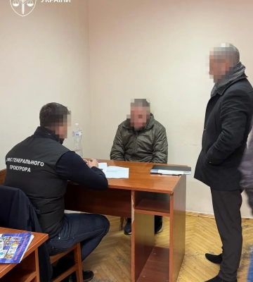 В Киевской области задержан мужчина, который за $9 тыс. обещал вывезти военнослужащего с места службы и переправить за границу - прокуратура
