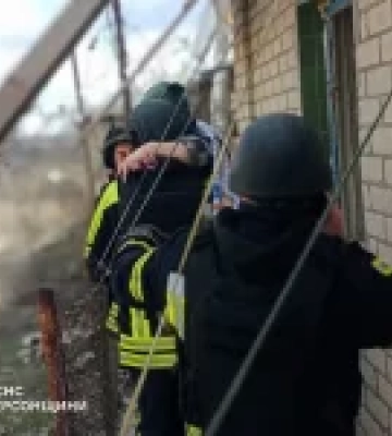 Рятувальники врятували людей у Білозерці після обстрілу