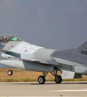 Румунія підняла винищувачі F-16 через загрозу дронів