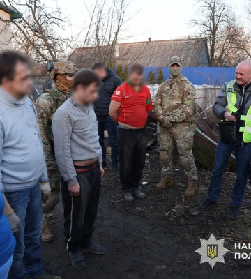 На Дніпропетровщині ліквідовано потужну нарколабораторію та затримано ії організаторів. ФОТО