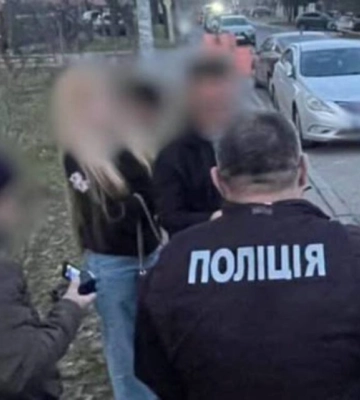 15 тисяч грн за закриття академічних боргів: працівницю фахового коледжу Одеси підозрюють у хабарництві