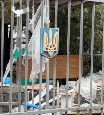 Росіяни атакували дроном адміністративну будівлю у Сумах: постраждав 16-річний хлопець