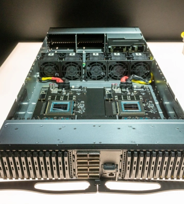 Співзасновника Supermicro звинуватили у контрабанді чипів NVIDIA до Китаю на $2,5 млрд