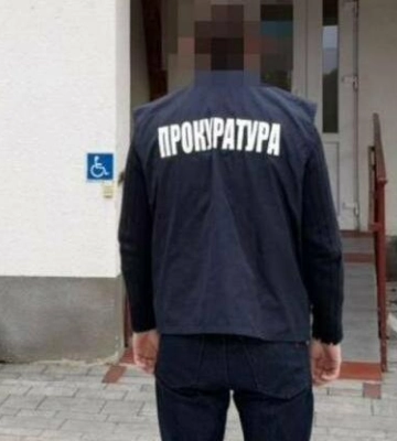 Нацполіція проводить масштабні обшуки в медзакладах: викривають схеми на сотні мільйонів