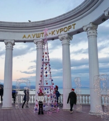 Снос полуротонды в Алуште: проводившая работы фирма была выбрана Аксеновым – СМИ