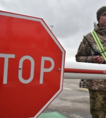 Одружився з 80-річною тещою: на Вінниччині затримали подружжя, яке хотіло незаконно виїхати за кордон