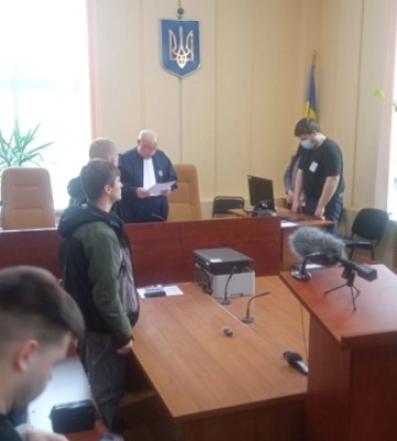 У Харкові суд відмовився визнати сім’єю одностатеву пару