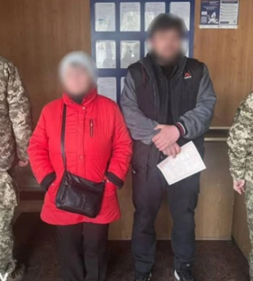 «Кохання» для виїзду за кордон: у Києві чоловік одружився із 80-річною тещею