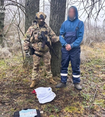 На Харківщині до 7 років ув’язнення засуджено чоловіка за вимагання 300 тис. грн у підприємця