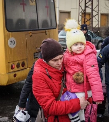 Влада Донеччини розширює зону примусової евакуації: звідки вивозитимуть людей