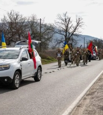 На Закарпатті провели в останню дорогу полеглого за Україну прикордонника Ростислава Ганчака
