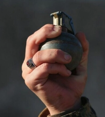 На Дніпропетровщині вибухнула граната: один чоловік загинув, ще один поранений