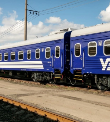 Провідниця загинула під час евакуації з поїзда – Укрзалізниця повідомила про наслідки нічної атаки