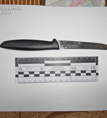 На Рівненщині 39-річній жінці повідомлено про підозру в умисному вбивстві знайомого
