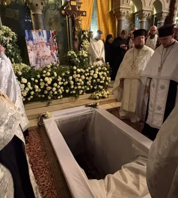 Який вигляд має могила патріарха Філарета. Перші фото
