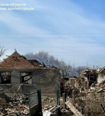 Рашисти вдарили по Комишувасі на Запоріжжі: загинув чоловік. ФОТО