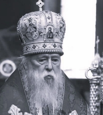 Похороны Филарета: процессия с телом почетного патриарха ПЦУ прошла центром Киева