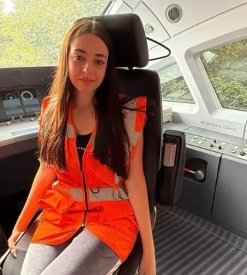 В Укрзализныце рассказали о 19-летней проводнице, которая погибла во время эвакуации пассажиров в Одесской области