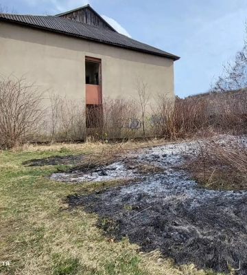 У Сваляві горіла закинута будівля