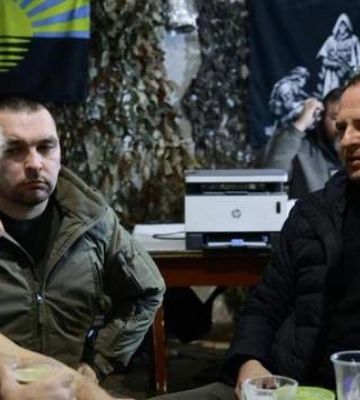 Шон Пенн посетил Славянск и подраздел 157 ОМБр: на фото он появился вместе с Ермаком