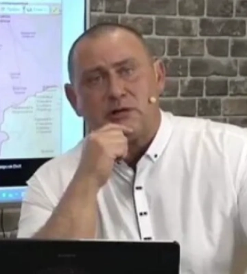 «Своих не бросаем»? Как Россия превратила жизнь харьковских фанатов Путина в ад
