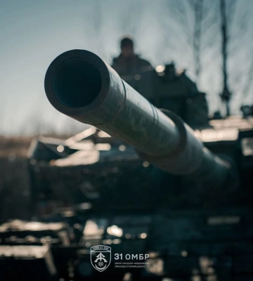 На фронте зафиксировано 215 боев, враг запустил более 2,8 тыс. дронов - Генштаб
